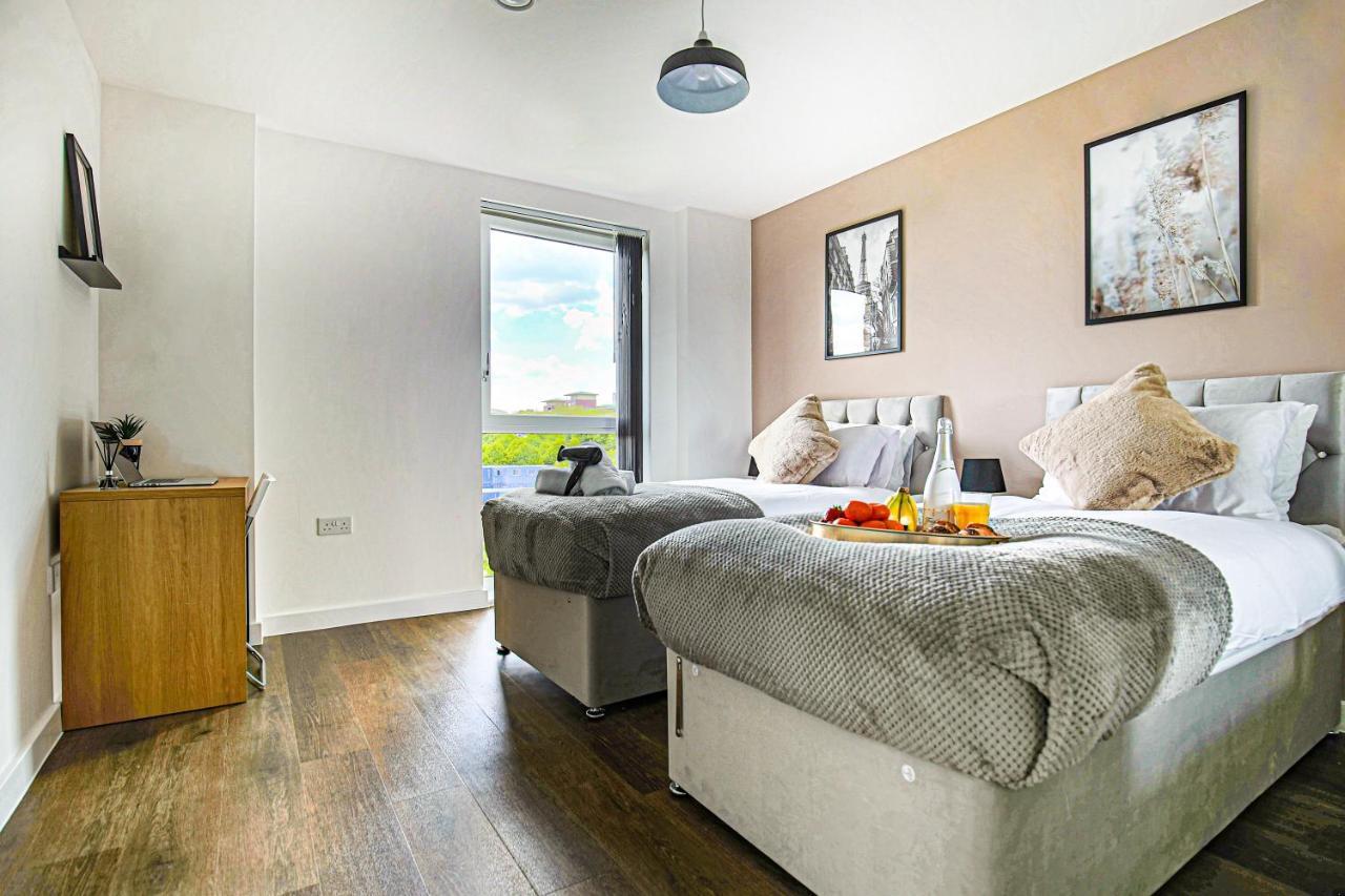 Penthouse Apartment - City Centre - Secure Parking, Balcony, Self-Check-In, Fast Wifi And Smart Tv With Netflix By Yoko Property Milton Keynes Exterior foto