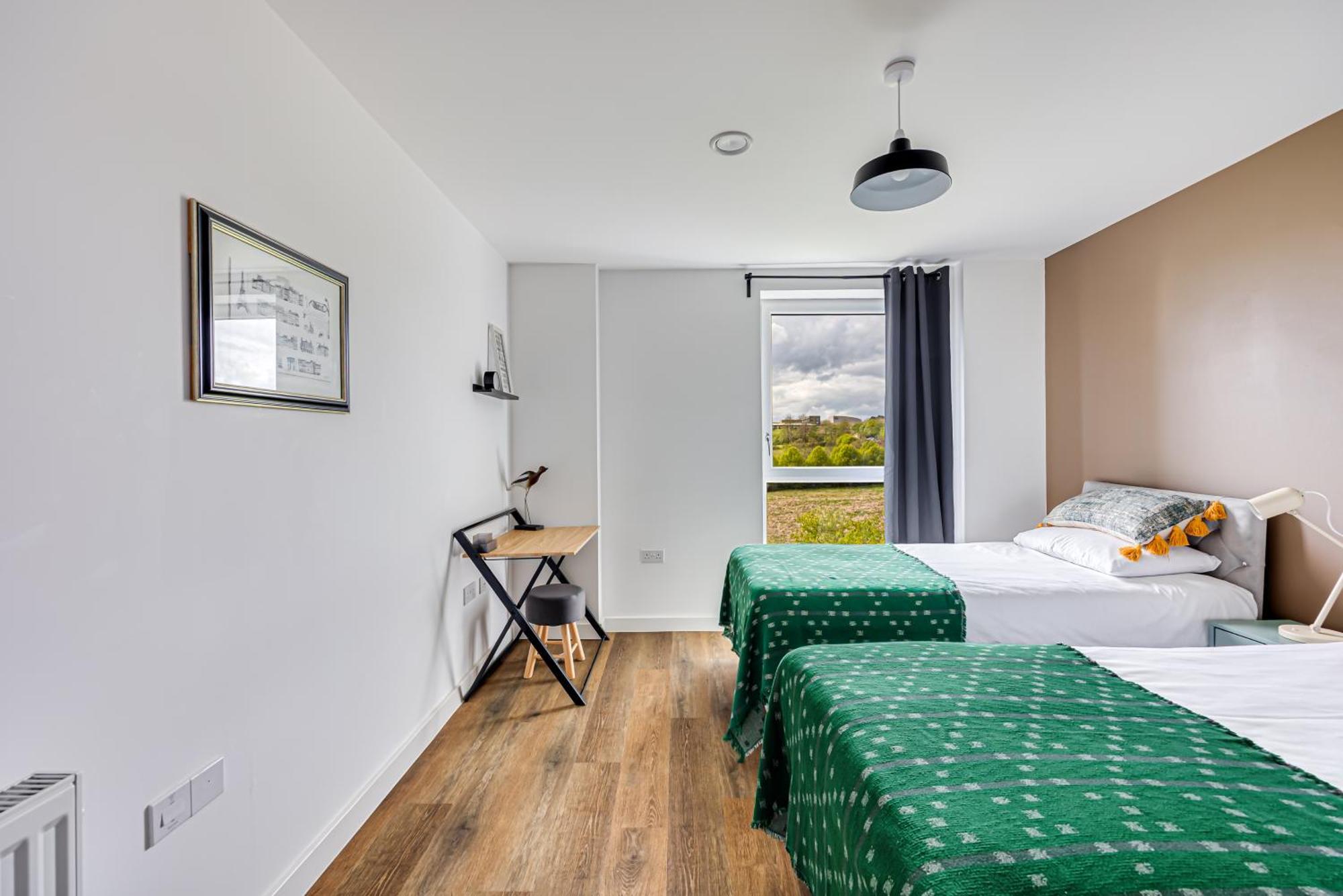 Penthouse Apartment - City Centre - Secure Parking, Balcony, Self-Check-In, Fast Wifi And Smart Tv With Netflix By Yoko Property Milton Keynes Exterior foto