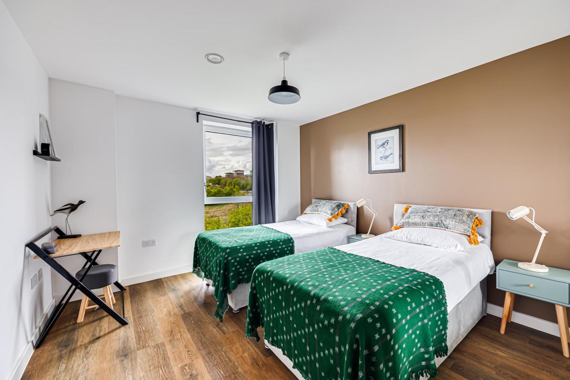 Penthouse Apartment - City Centre - Secure Parking, Balcony, Self-Check-In, Fast Wifi And Smart Tv With Netflix By Yoko Property Milton Keynes Exterior foto
