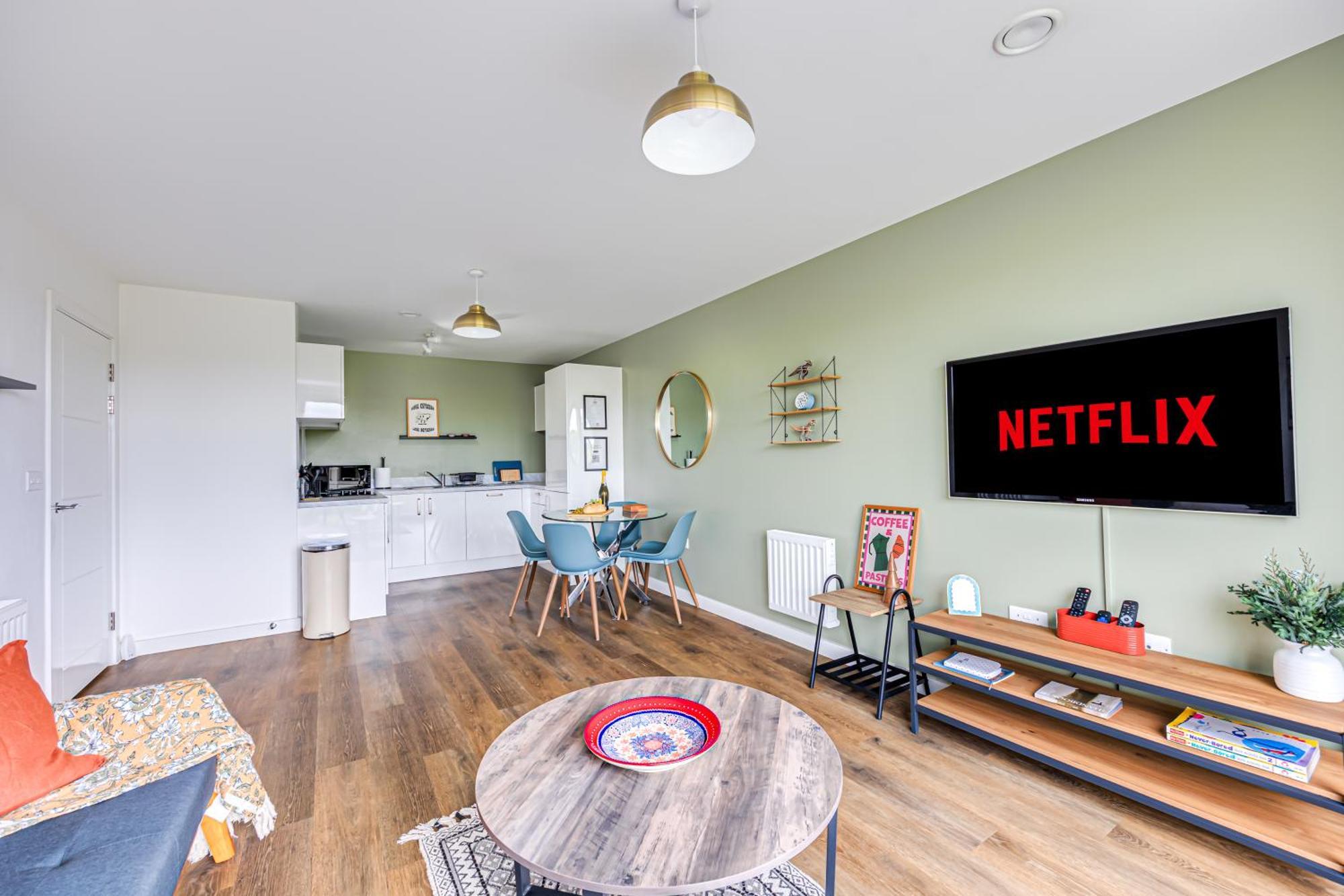Penthouse Apartment - City Centre - Secure Parking, Balcony, Self-Check-In, Fast Wifi And Smart Tv With Netflix By Yoko Property Milton Keynes Exterior foto